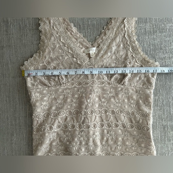Adiva Beige Lace Trim Tank Top - Picture 7 of 8